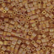 Miyuki Würfel Perlen, Cube, Square Beads 1,8mm 0132FR transparent rainbow matt Light Gold 12gr