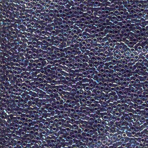 Miyuki Delica Perlen 2,2mm DBM0059 transparent rainbow Magenta Blue 7,2 Gr.