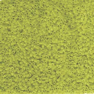 Miyuki Delica Perlen 1,6mm DB1266 transparent matt Lime ca 5gr