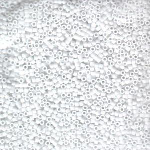 Miyuki Delica Perlen 1,6mm DB0200 opaque White 5gr